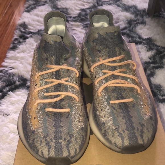 QC YEEZY 380 ALIEN FROM TINA FashionReps Reddit